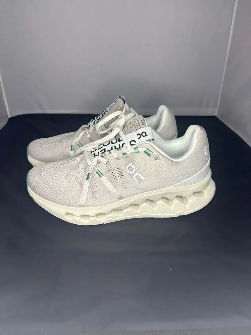 On Cloudsurfer Size 8M 9.5W Pearl Ivory